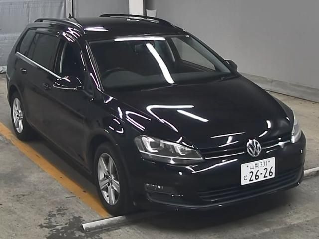 424 Volkswagen Golf variant AUCJZ 2015 г. (ZIP Tokyo)